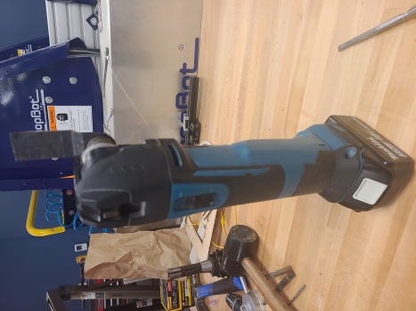 picture of oscillating multi tool